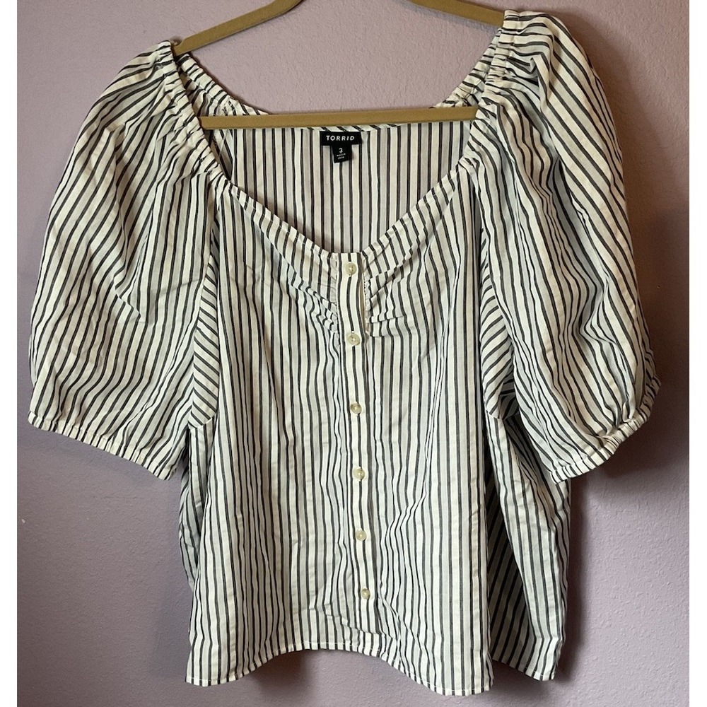 Torrid‎ Navy Blue Stripe Seersucker Button Front Top Blouse Size 3X